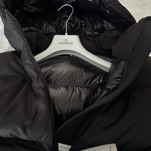 Long Coat Moncler - Picture 7 of 16